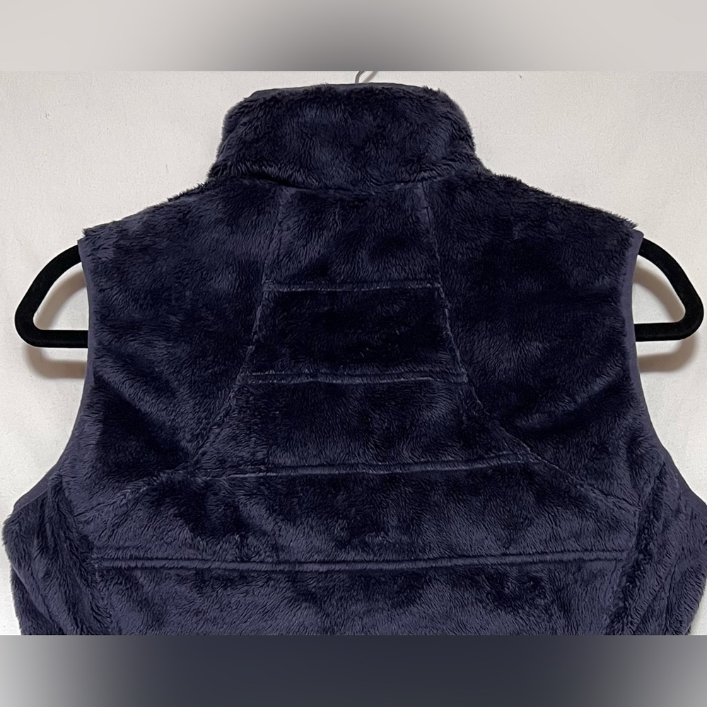 The North Face Mossbud Insulated Reversible Fleece Vest Outdoor Primaloft Cozy - Picture 14 of 16